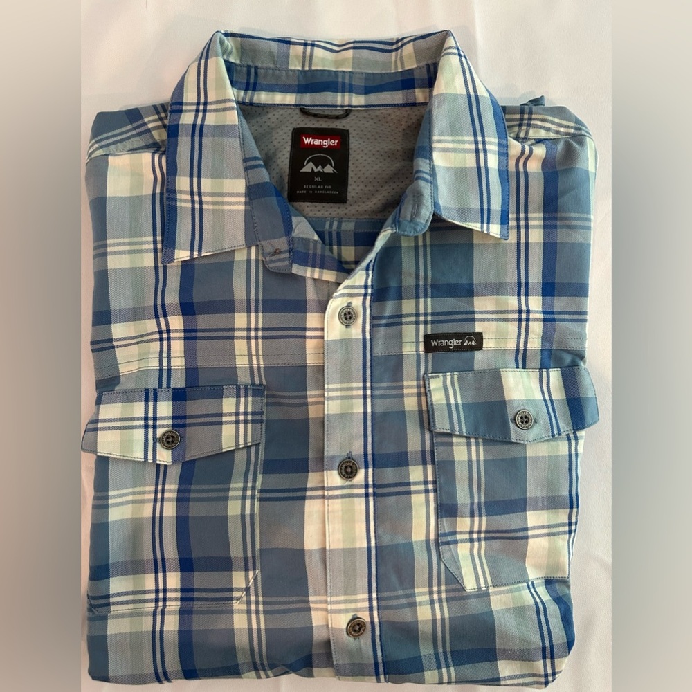 Wrangler Blue Casual Button Down Shirt short sleeve